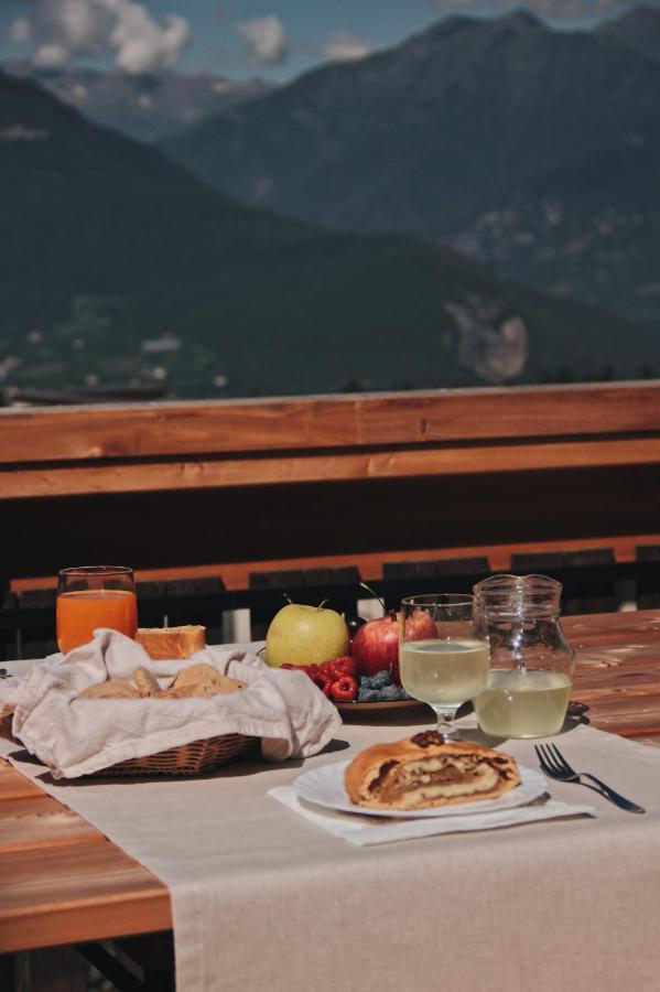 San Romedio Agriturismo Romeno ภายนอก รูปภาพ